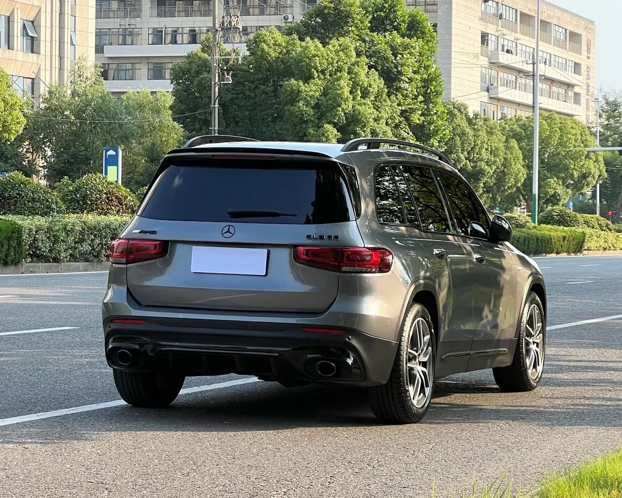 Mercedes Benz GLB AMG (Imported) 2023 GLB 35 AMG 4MATIC 2.0T Automatic 17