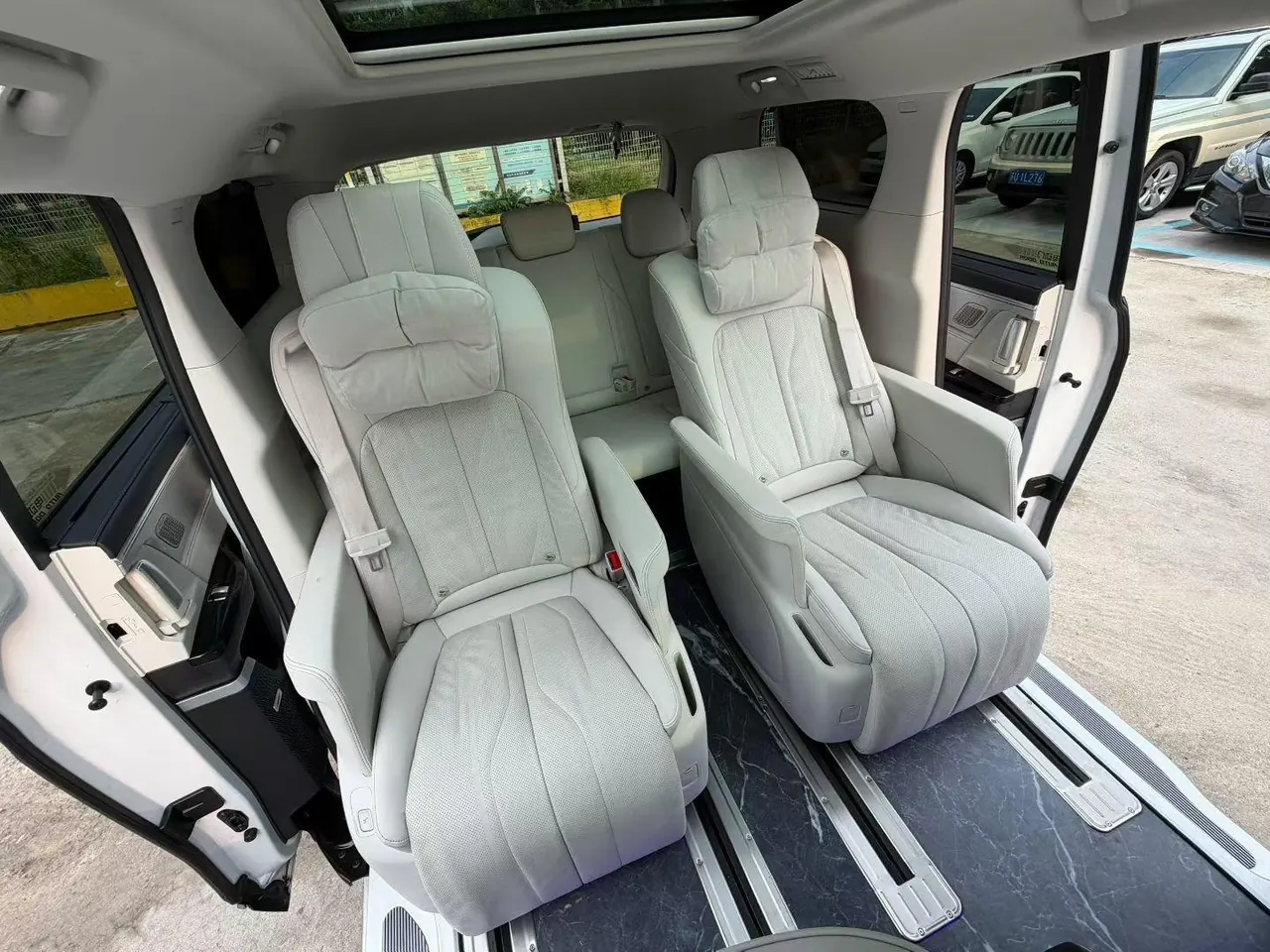 Buick 2024 GL8 Lu Zun PHEV 1.5T Smart Edition 7-seat Automatic Gear 8