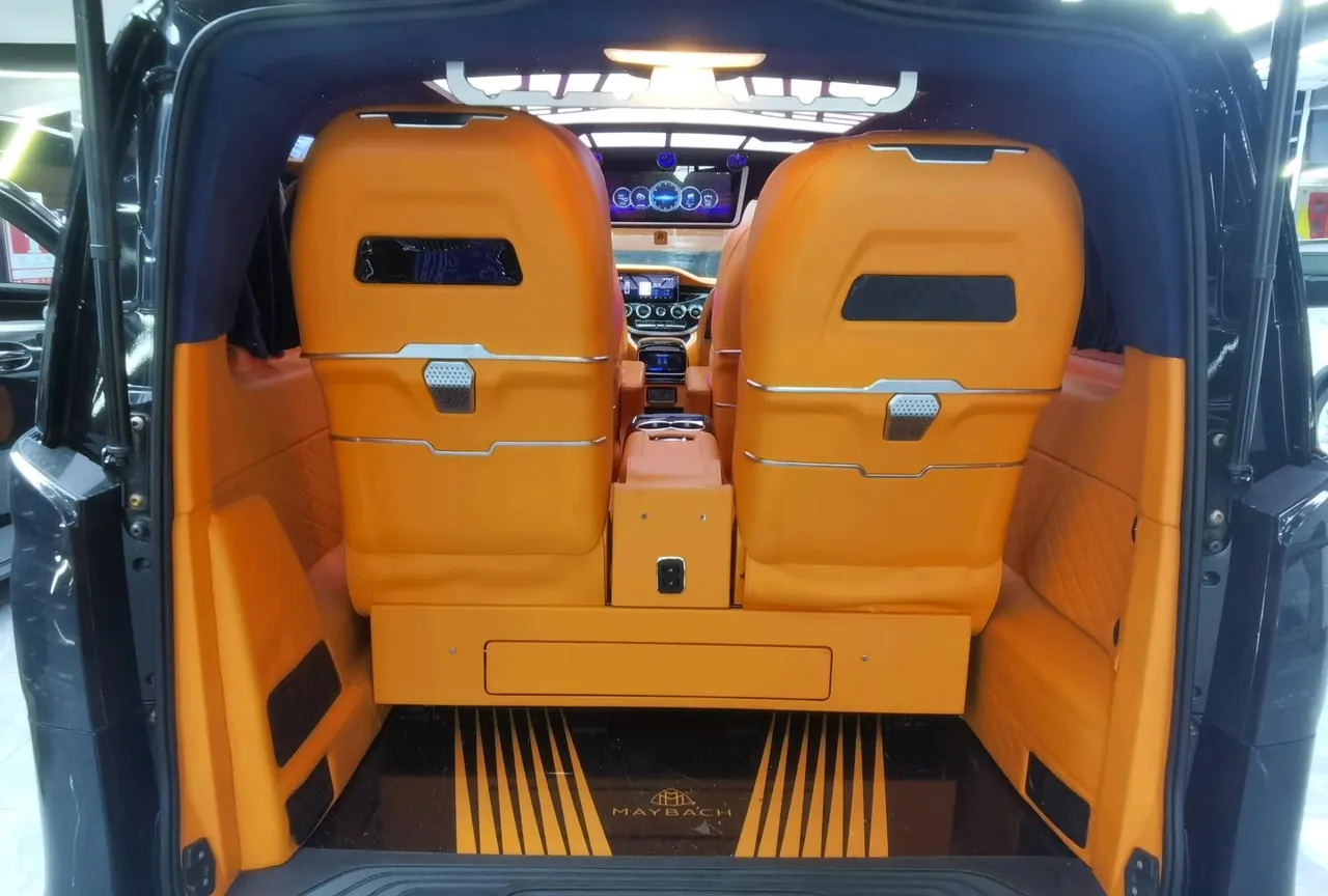 Mercedes Benz 2021 Vito 2.0T Business Edition 7-seat Automatic Gear 10