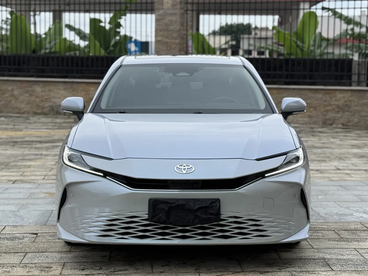 Toyota 2024 Camry 2.0GVP Stepless Deluxe Edition Automatic Transmission 2