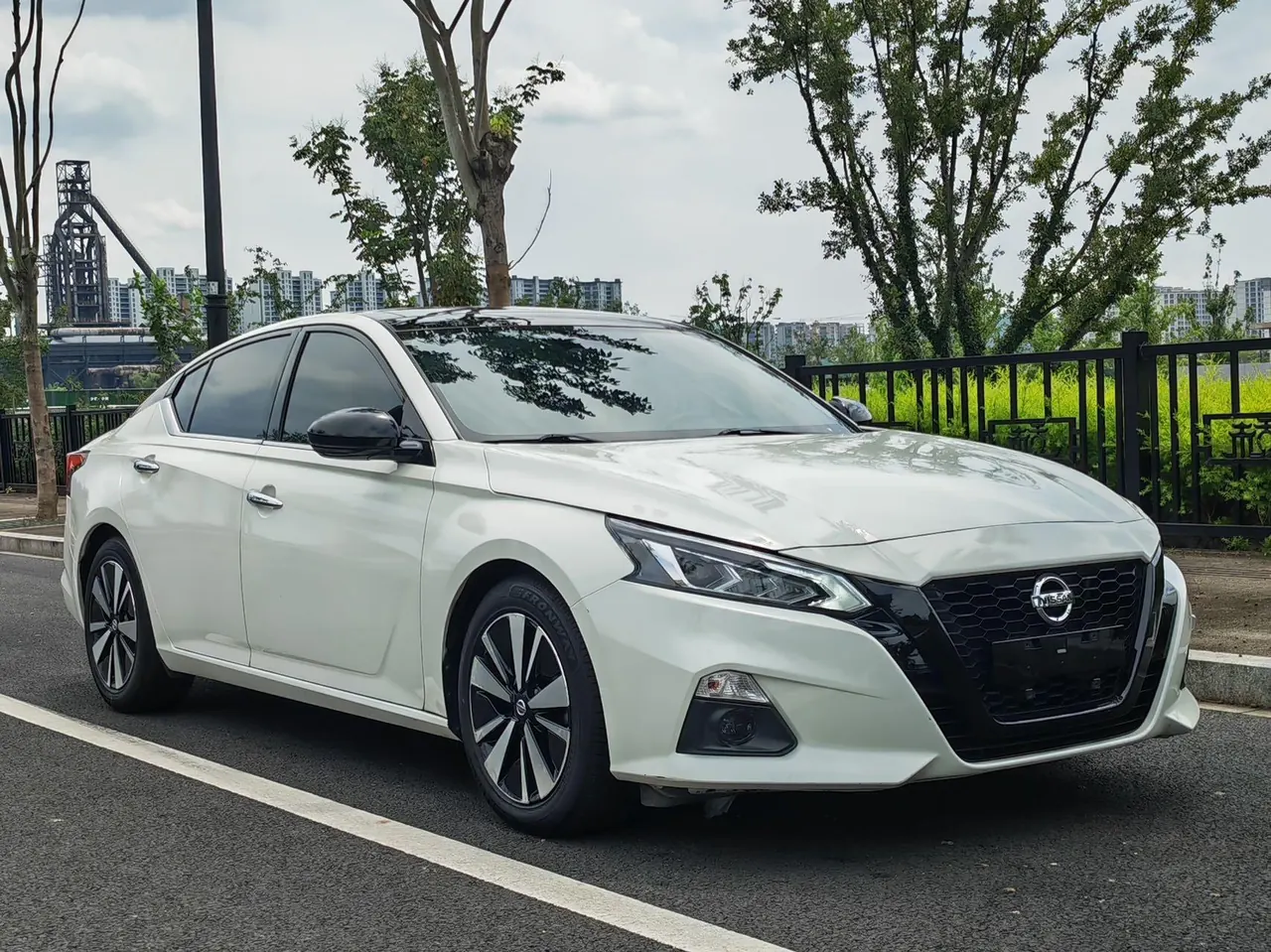 Nissan 2021 Teana 2.0 Stepless XL Comfort Edition Automatic Gear 3