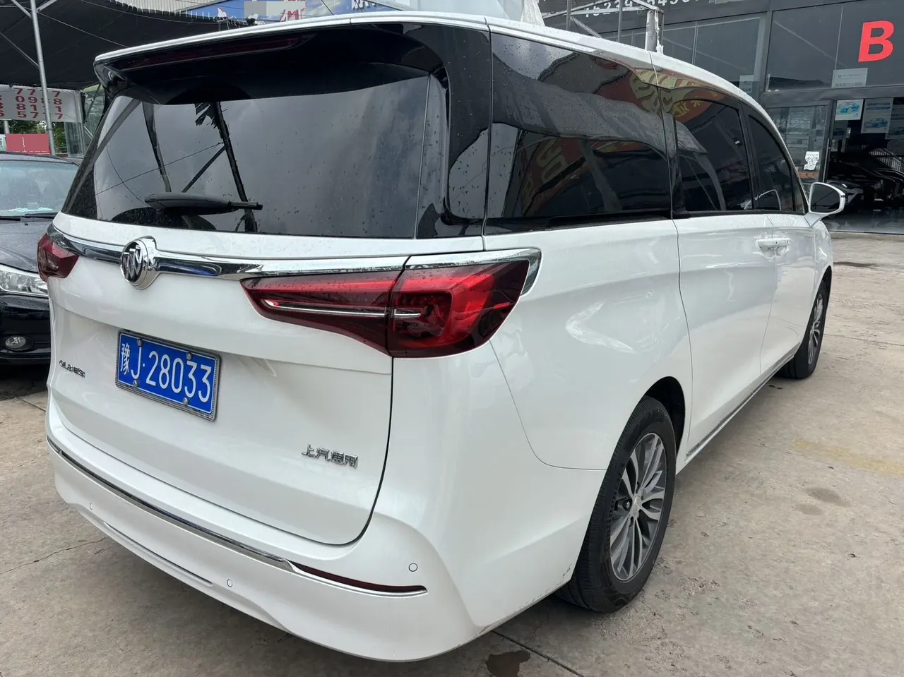 Buick 2023 GL8 ES Lu Zun 48V 2.0T 653T Comfortable Automatic Gear 3