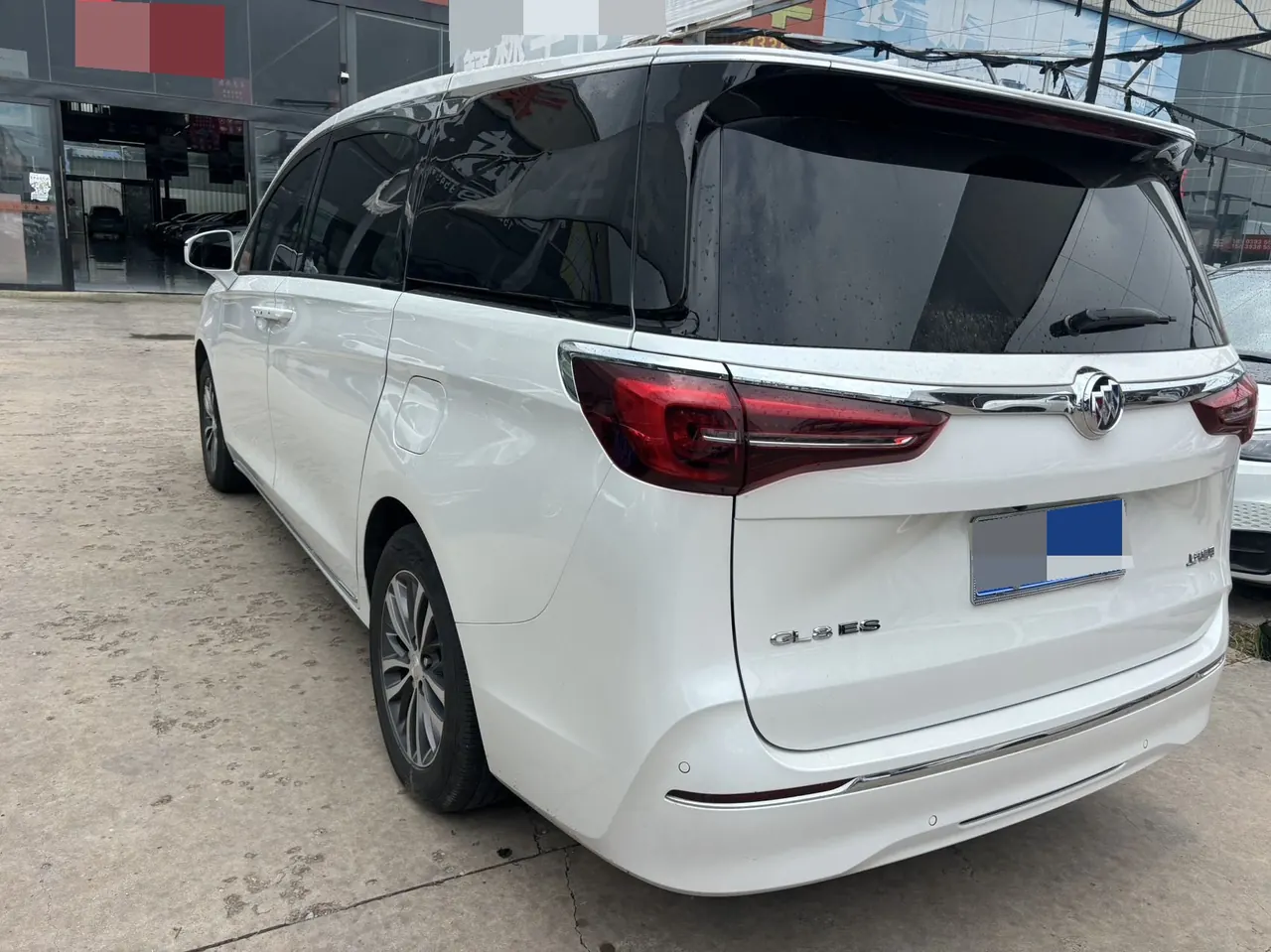 Buick 2023 GL8 ES Lu Zun 48V 2.0T 653T Comfortable Automatic Gear 4