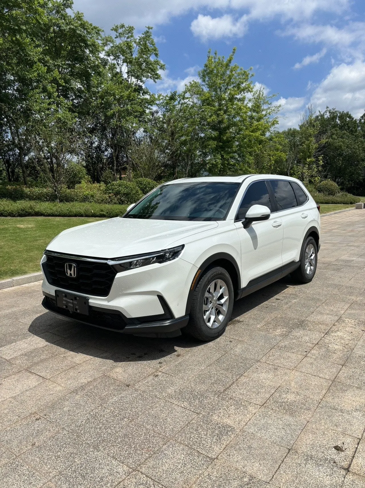 Open image lightbox: Honda 2023 CR-V 1.5T Stepless 240TURBO Two-Drive Enliveness Edition Automatic Gear