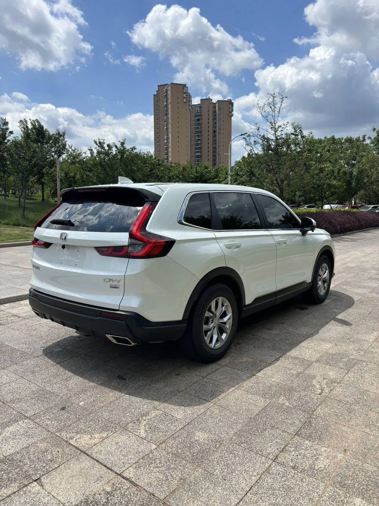 Honda 2023 CR-V 1.5T Stepless 240TURBO Two-Drive Enliveness Edition Automatic Gear 4