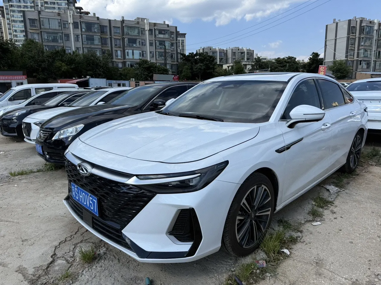 Chery 2025 Erez 8 Pro 1.6TGDI 290TGDI Comfortable Automatic Gear - View 1