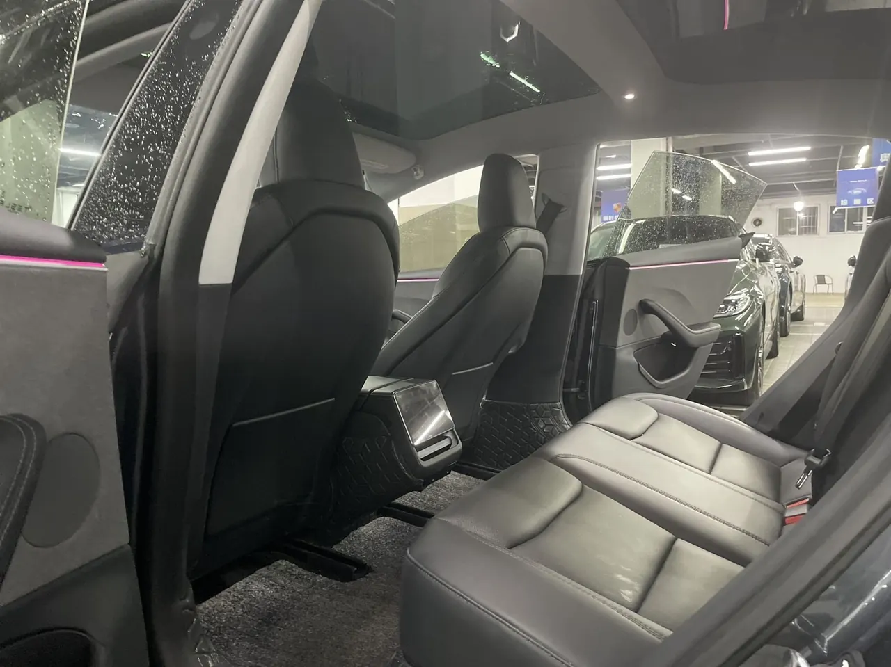 Tesla 2023 Model 3 Rejuvenation Edition Rear Wheel Drive Automatic Transmission 2