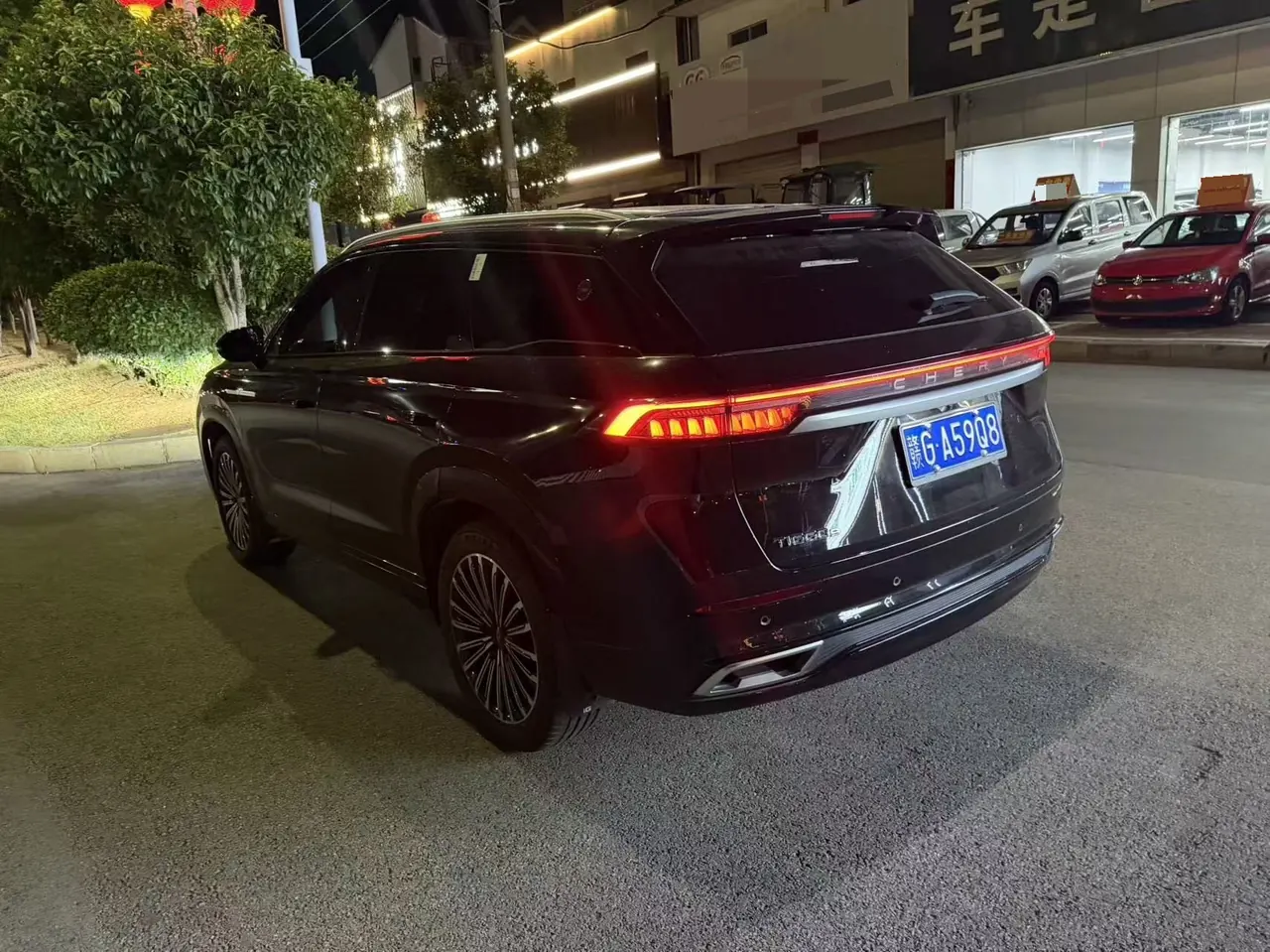 Xingtu 2023 Eta Eta 2.0T 400T Two-Drive Premium Flying Fish Edition Automatic Gear 7