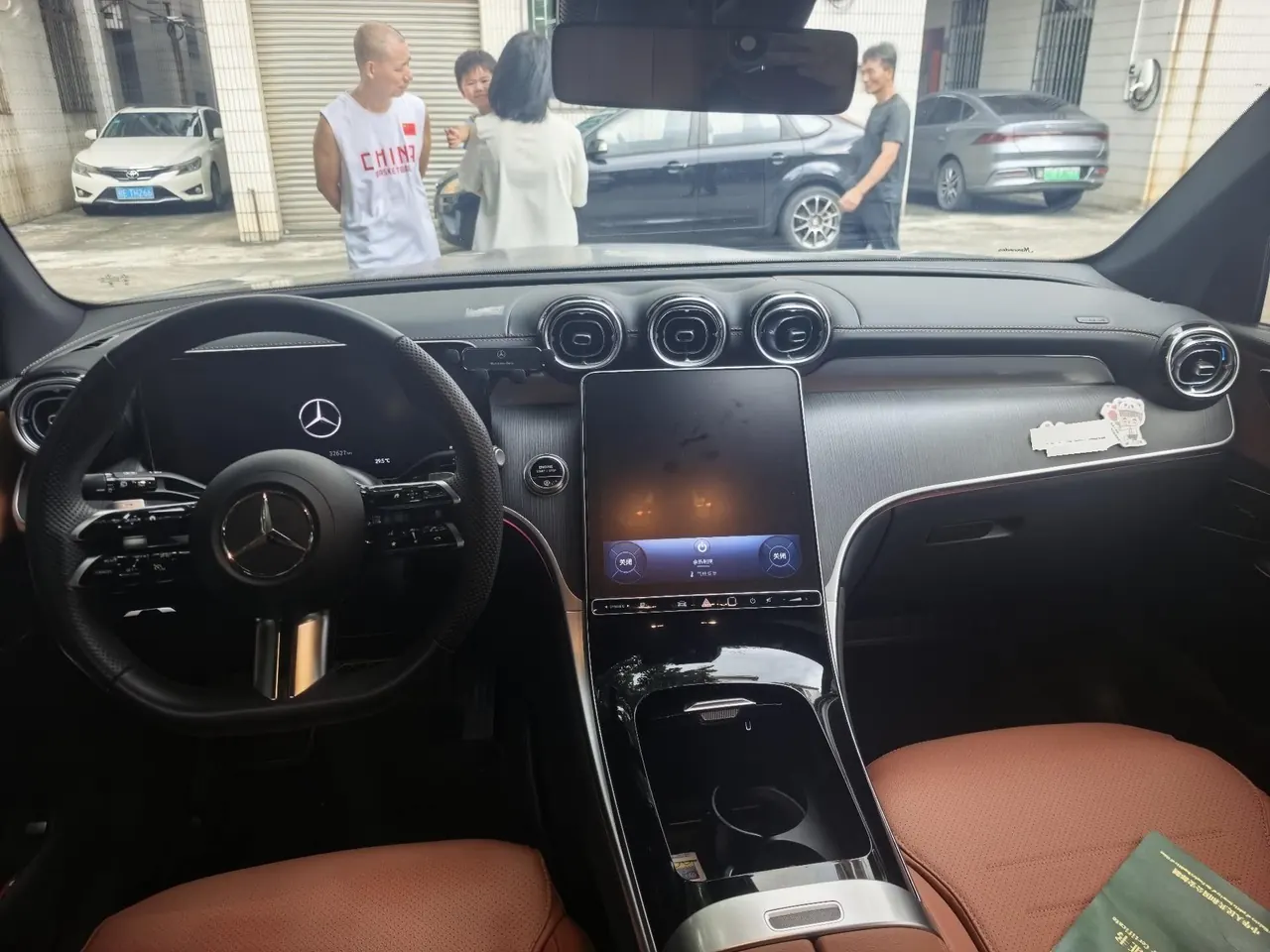Mercedes Benz 2023 GLC 260 L 4MATIC 48V 2.0T Luxury 5-seat Automatic Gear 4