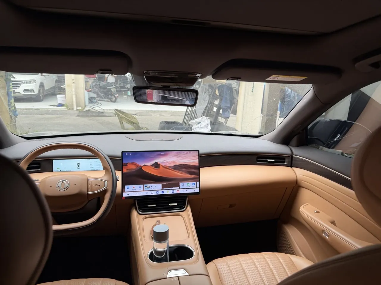 Aeolus 2025 L8 1.5T 185KM Dream Edition Automatic Gear 4