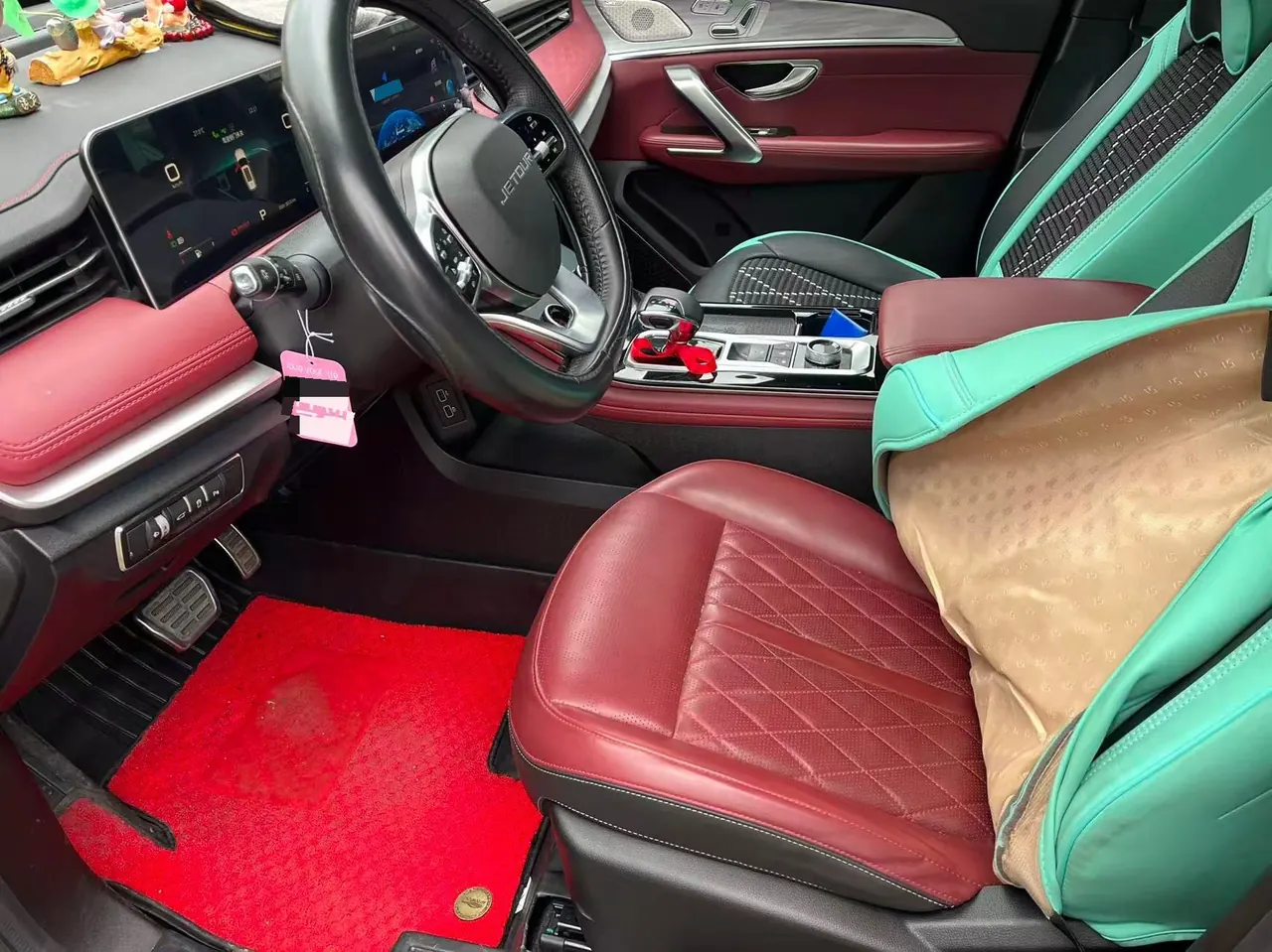 Jetour 2023 X70 PLUS 1.6T Strong PRO 5-seat Automatic Gear 7