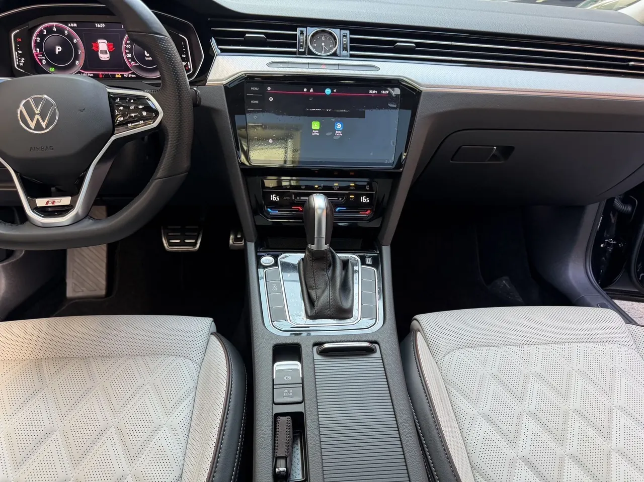 Volkswagen 2023 Magotan 2.0TSI 330TSI 2 million Commemorative Luxury Automatic Gear 15