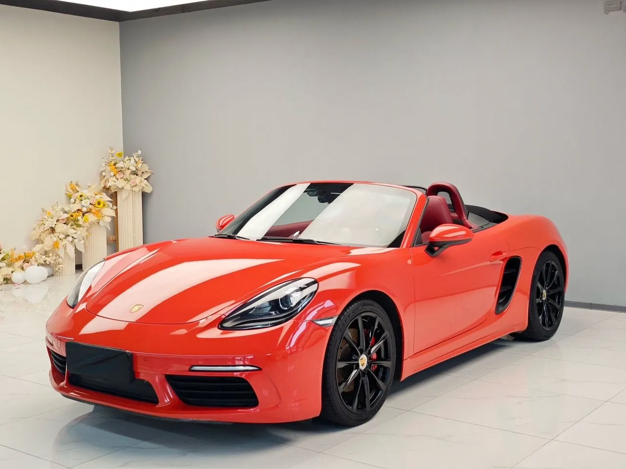Open image lightbox: Porsche 718 (Imported) 2020 718 Boxer 2.0T Automatic