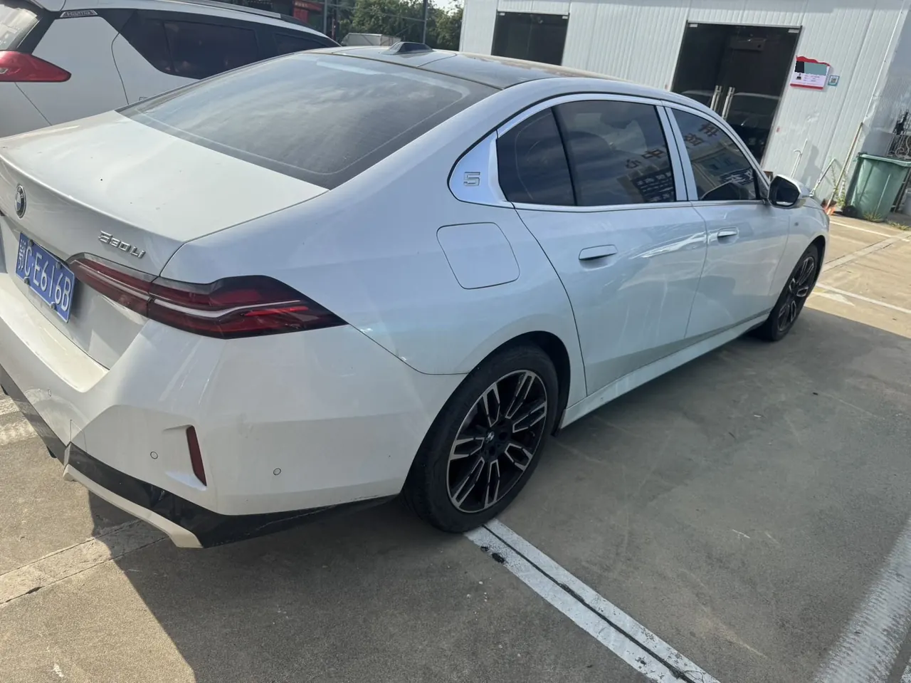 BMW 5 series 2025 525Li 48V 2.0T M sports suit automatic gear 6
