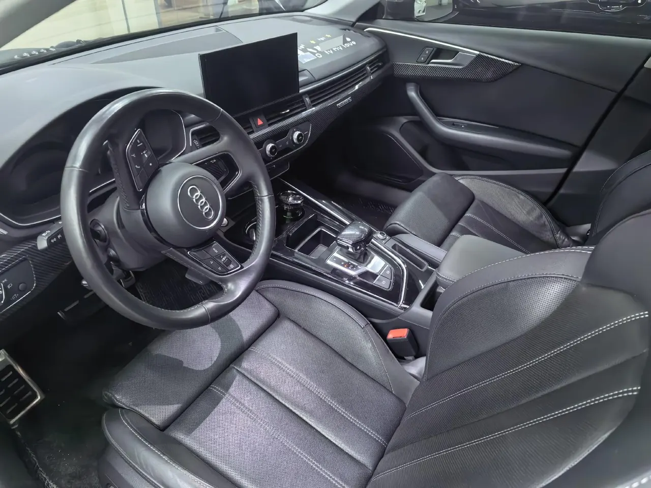 Audi 2020 A4L 2.0TFSI 40TFSI Fashion Dynamic Automatic 4