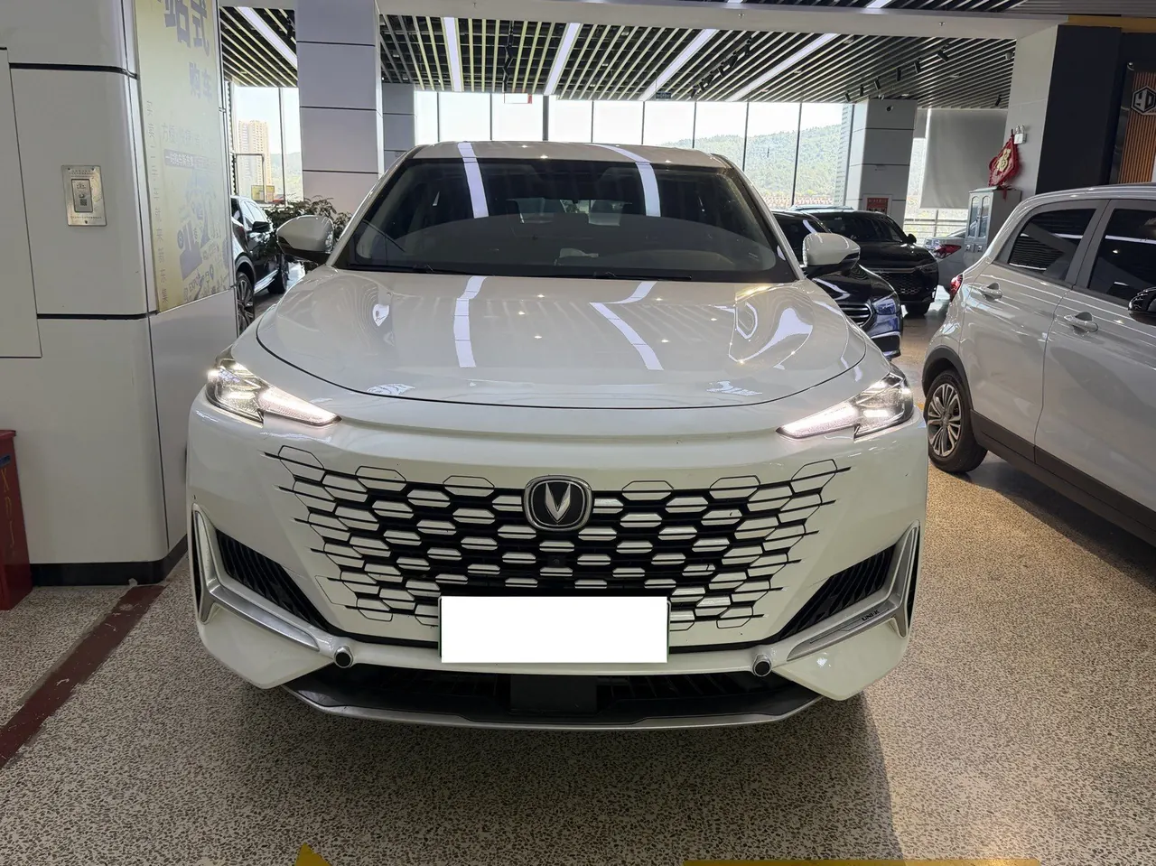 ChangAn 2022 UNI-K iDD 1.5T Blue Whale iDD Excellent Automatic Gear 2