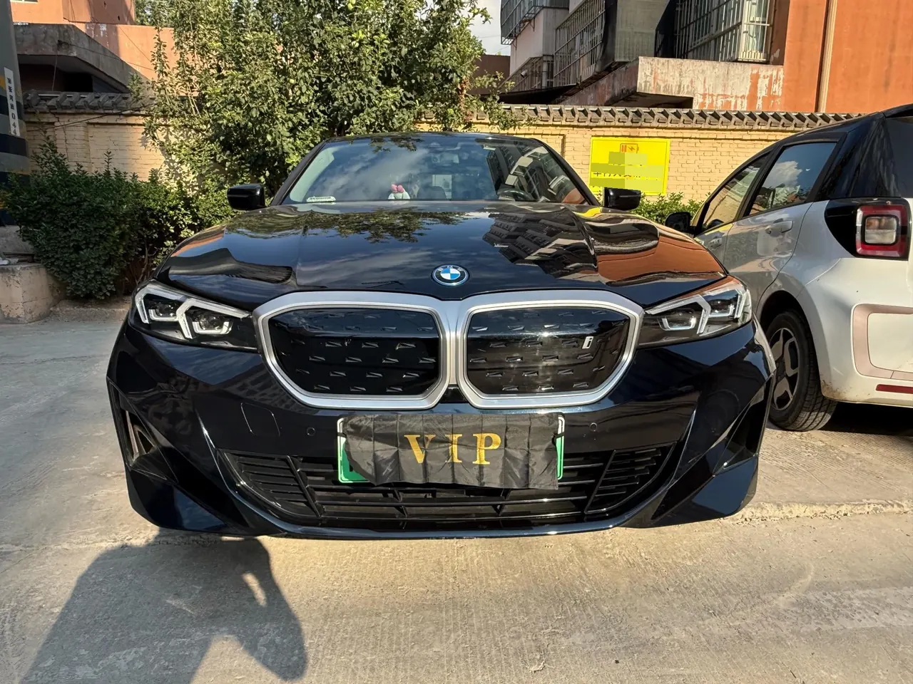 BMW 2024 i3 eDrive 35 L automatic gear 2