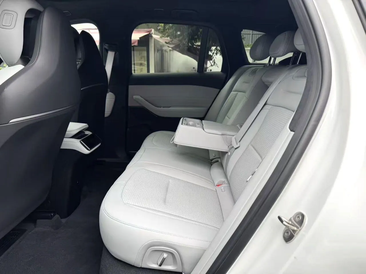 NIO 2024 ES6 75kWh automatic gear 3
