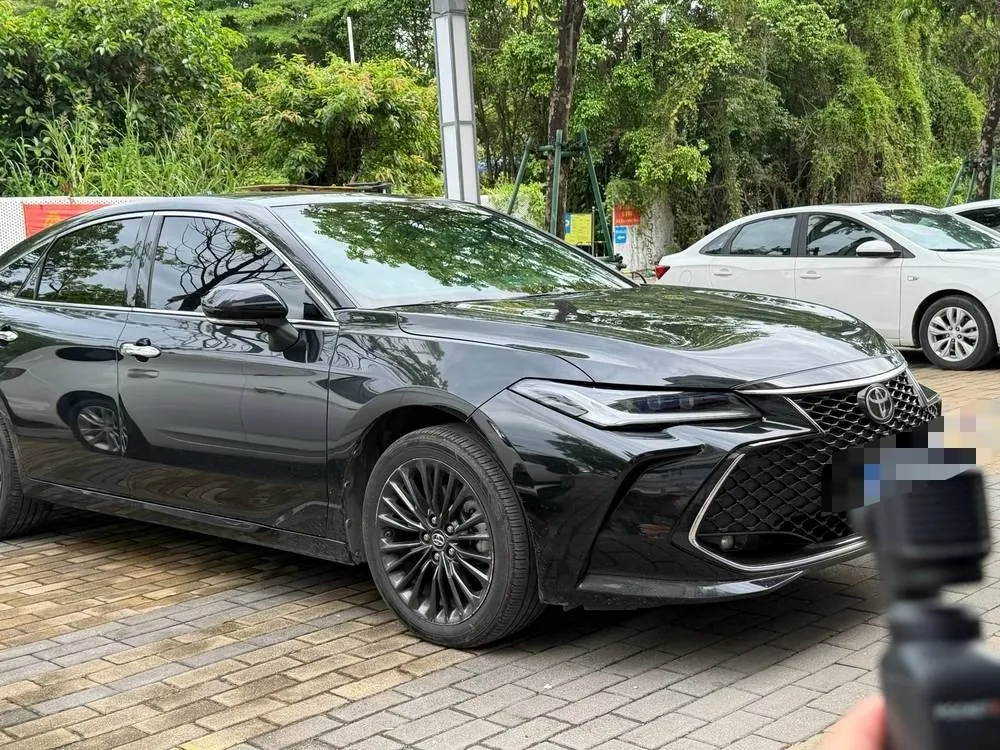 Toyota 2023 Asian Dragon 2.5 Touring Premium Edition Automatic 2