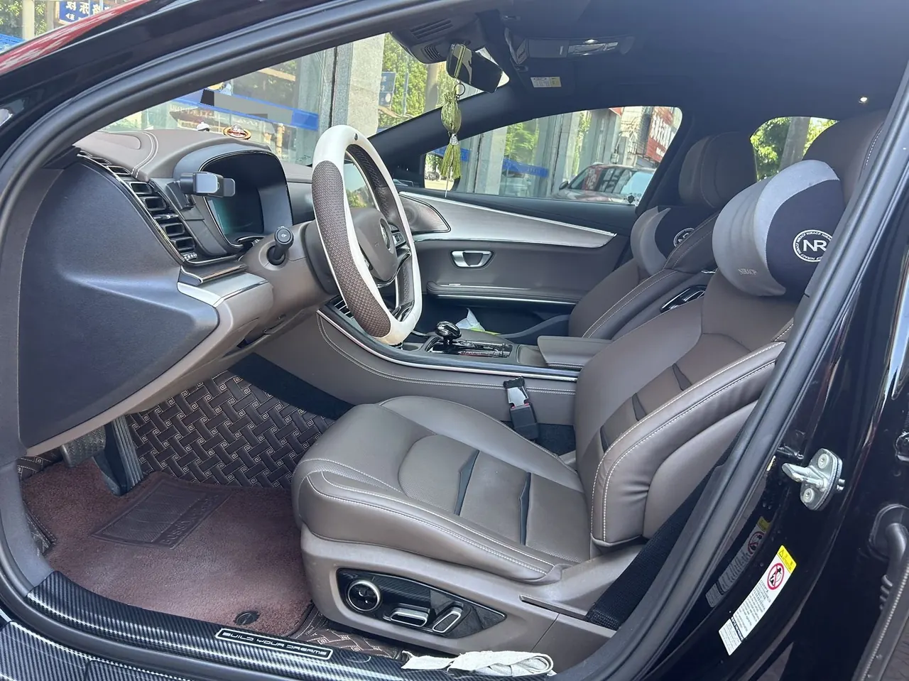 BYD 2020 Han DM 2.0T four-wheel drive performance version luxury automatic gear 8