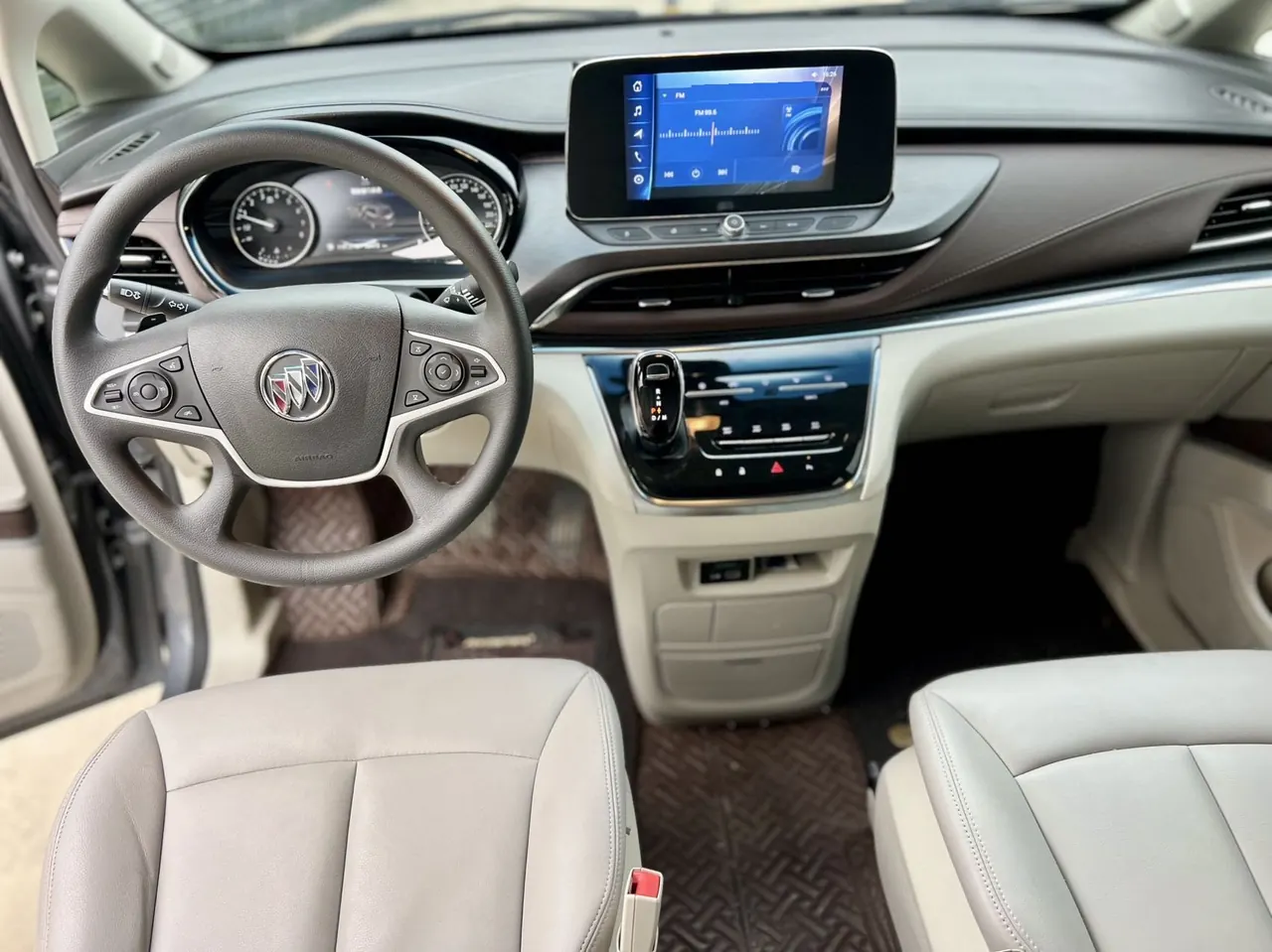 Buick 2021 GL8 Land Business Class 2.0T 652T Comfortable Automatic Gear 6