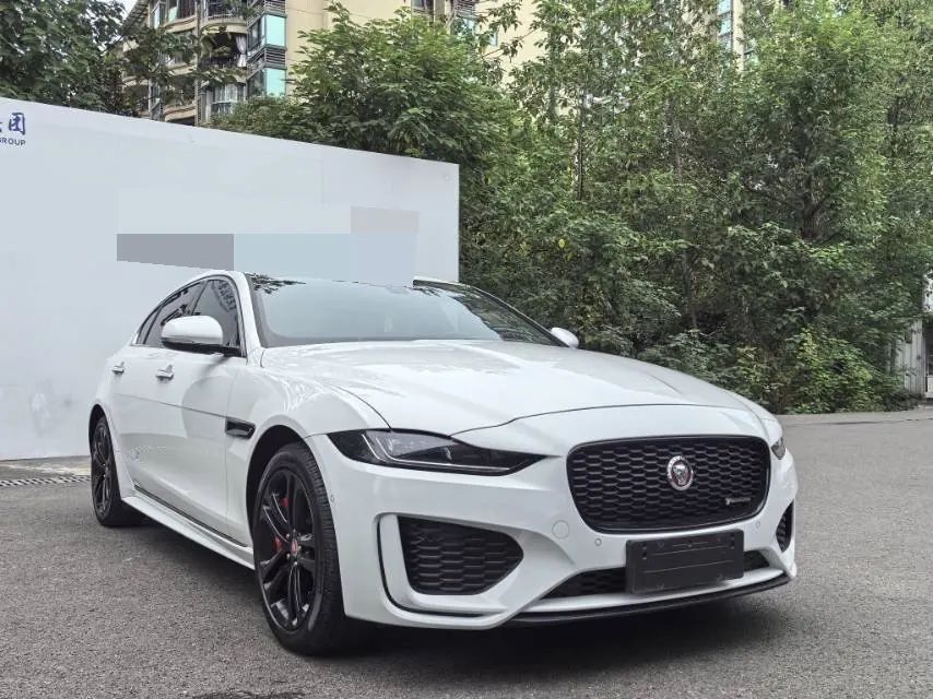 Jaguar 2020 XEL 2.0T 200PS R-DYNAMIC S Enterprising Sports Edition Automatic Gear 3
