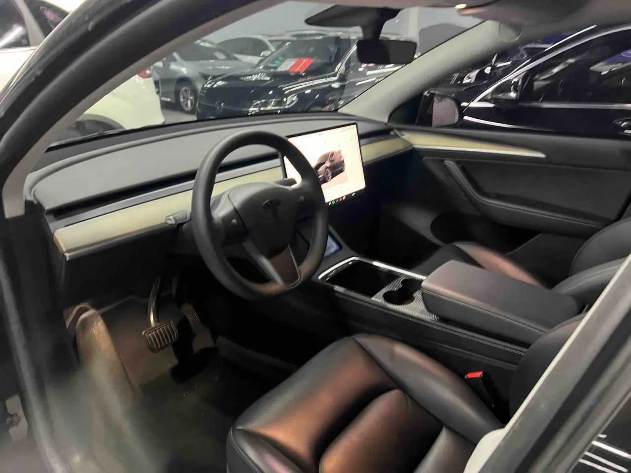 Tesla 2022 Model Y long endurance all-wheel drive version automatic transmission 3