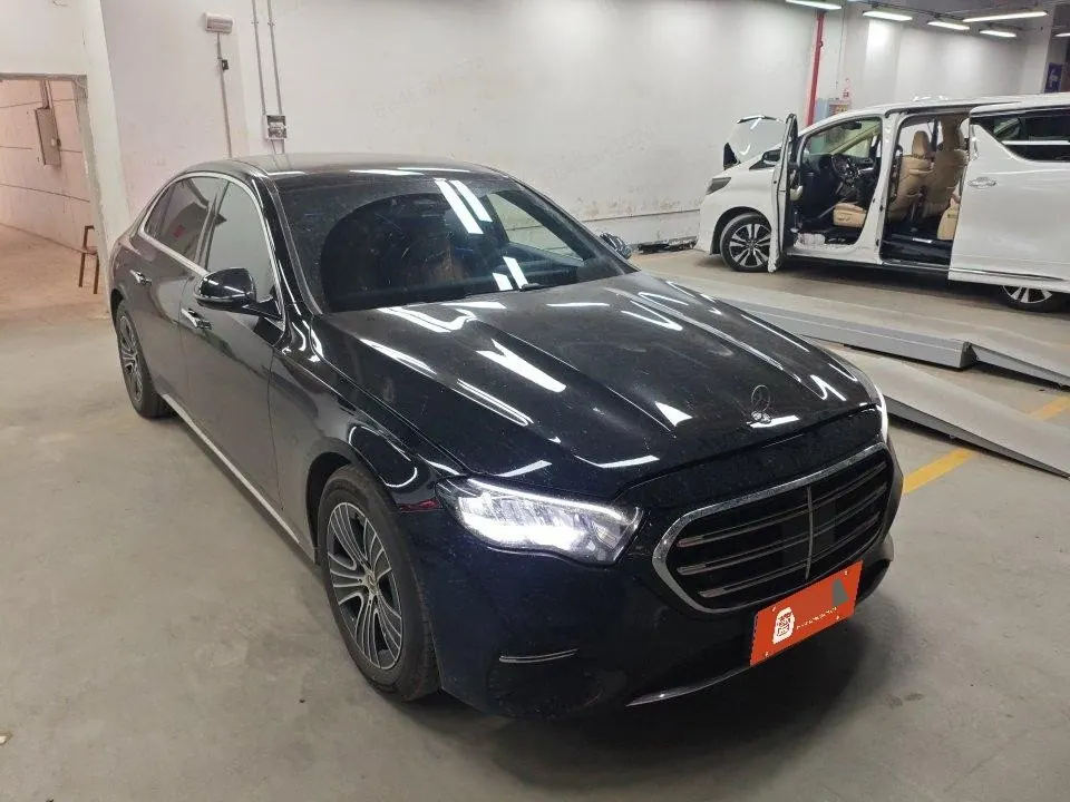 Mercedes Benz E Class 2026 E 260 L 48V 2.0T Classic Automatic Gear 2