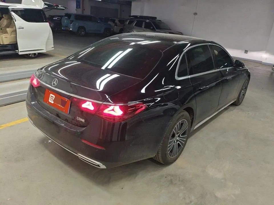 Mercedes Benz E Class 2026 E 260 L 48V 2.0T Classic Automatic Gear 4