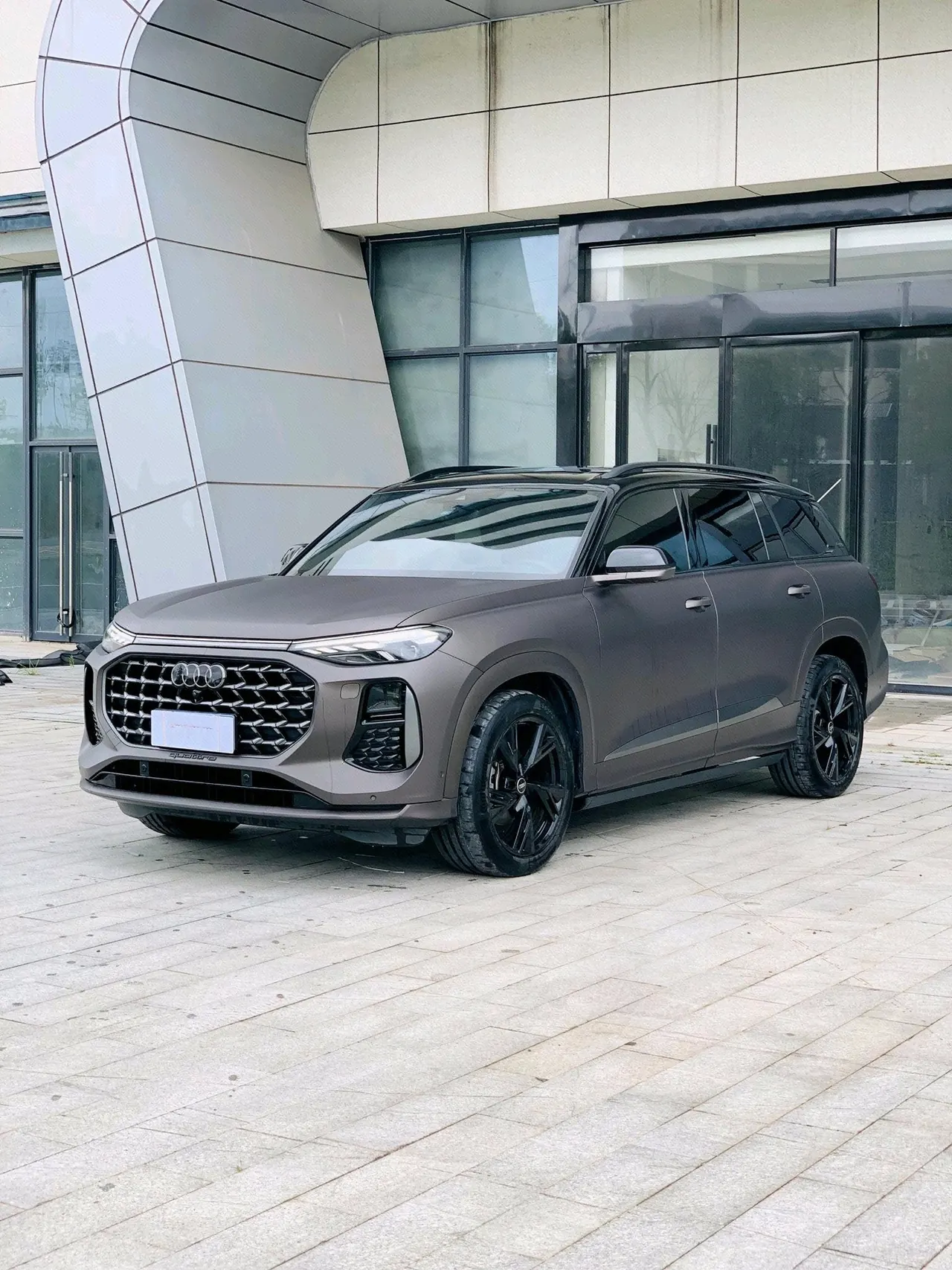 Audi 2022 Q6 2.5TFSI 50TFSI Quattro Lingyun Edition edition one Automatic Gear - View 1