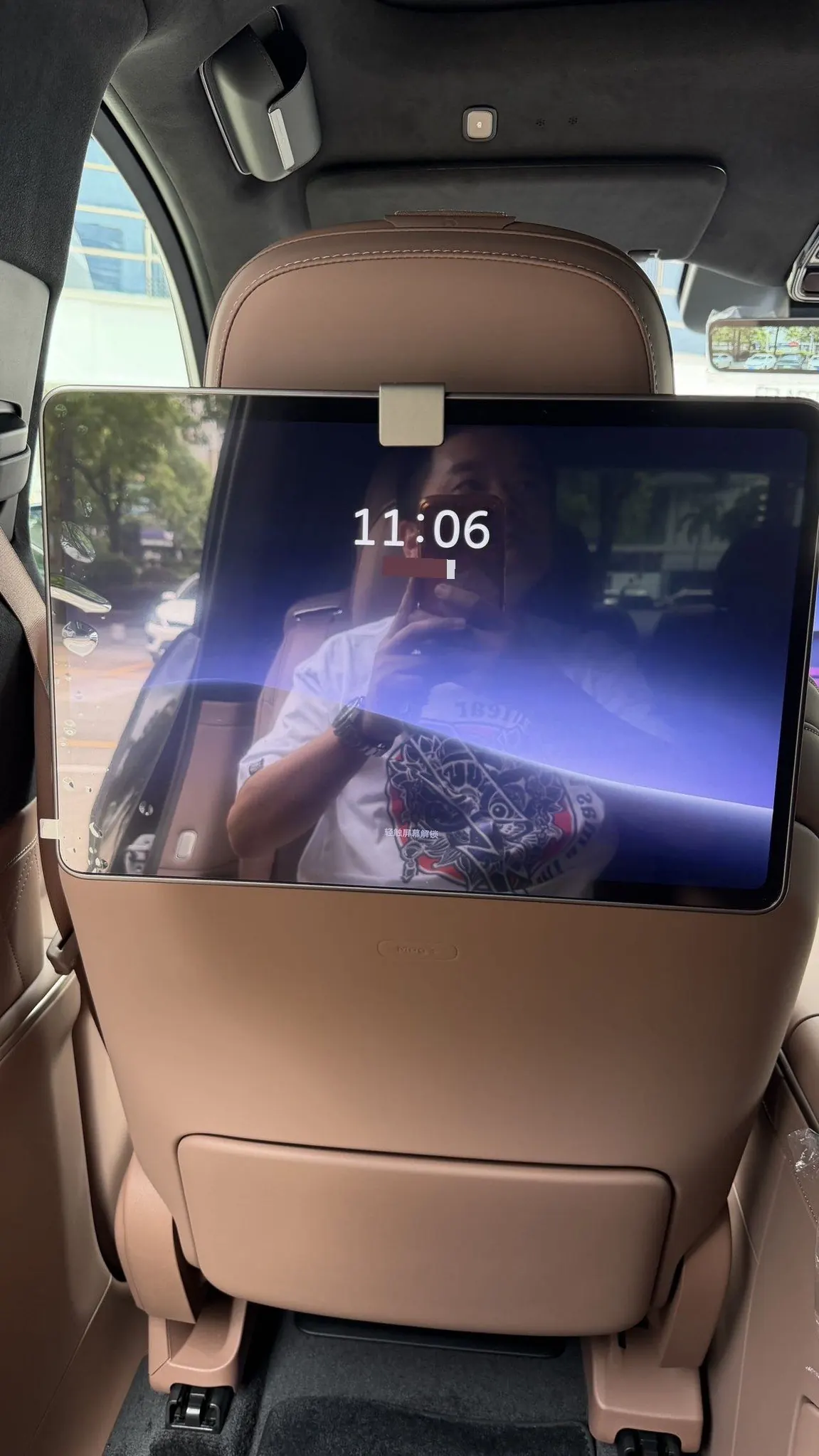 NIO 2026 ES 9 102kWh Executive Island Deluxe Automatic Gear 11