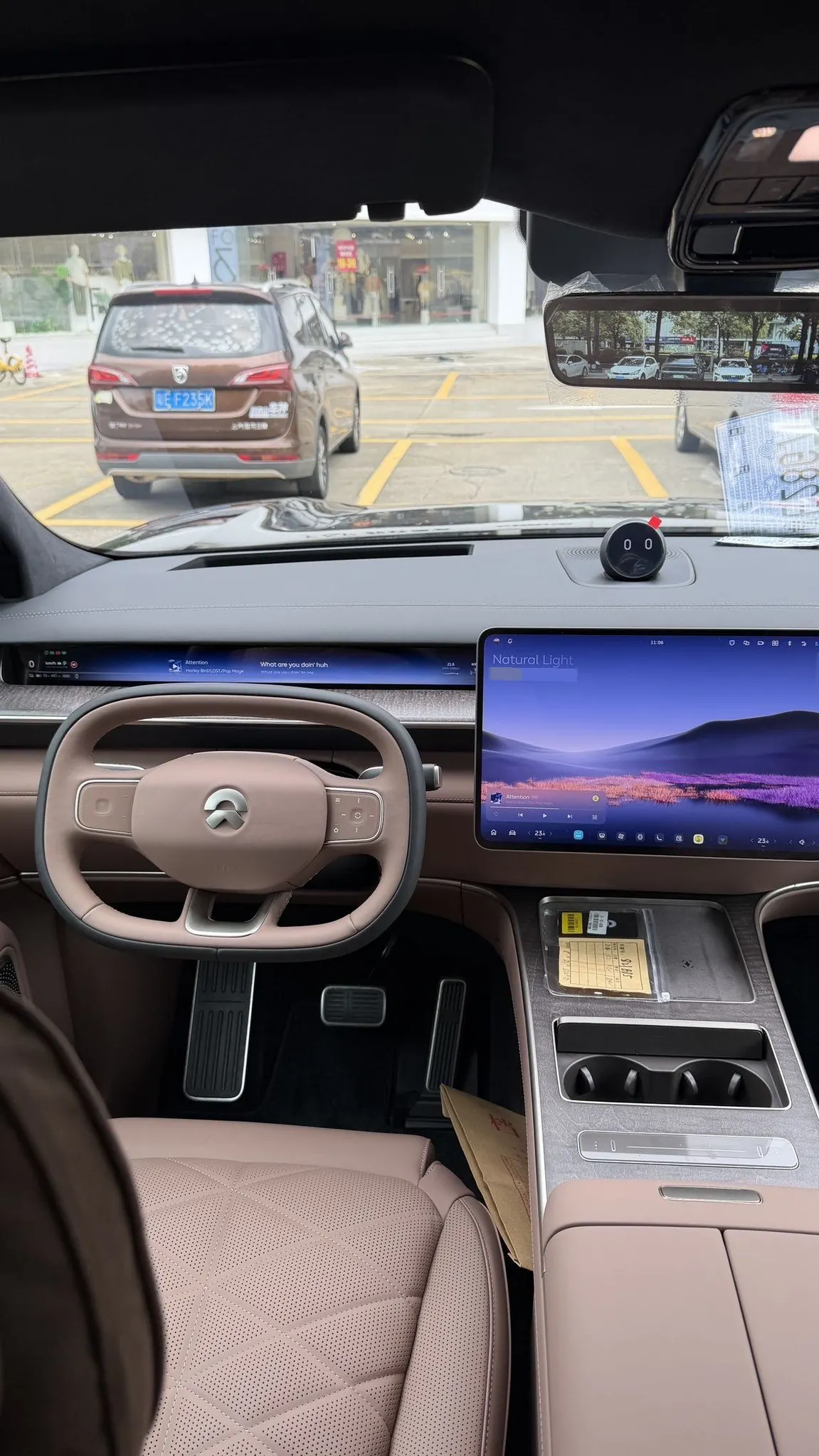NIO 2026 ES 9 102kWh Executive Island Deluxe Automatic Gear 13