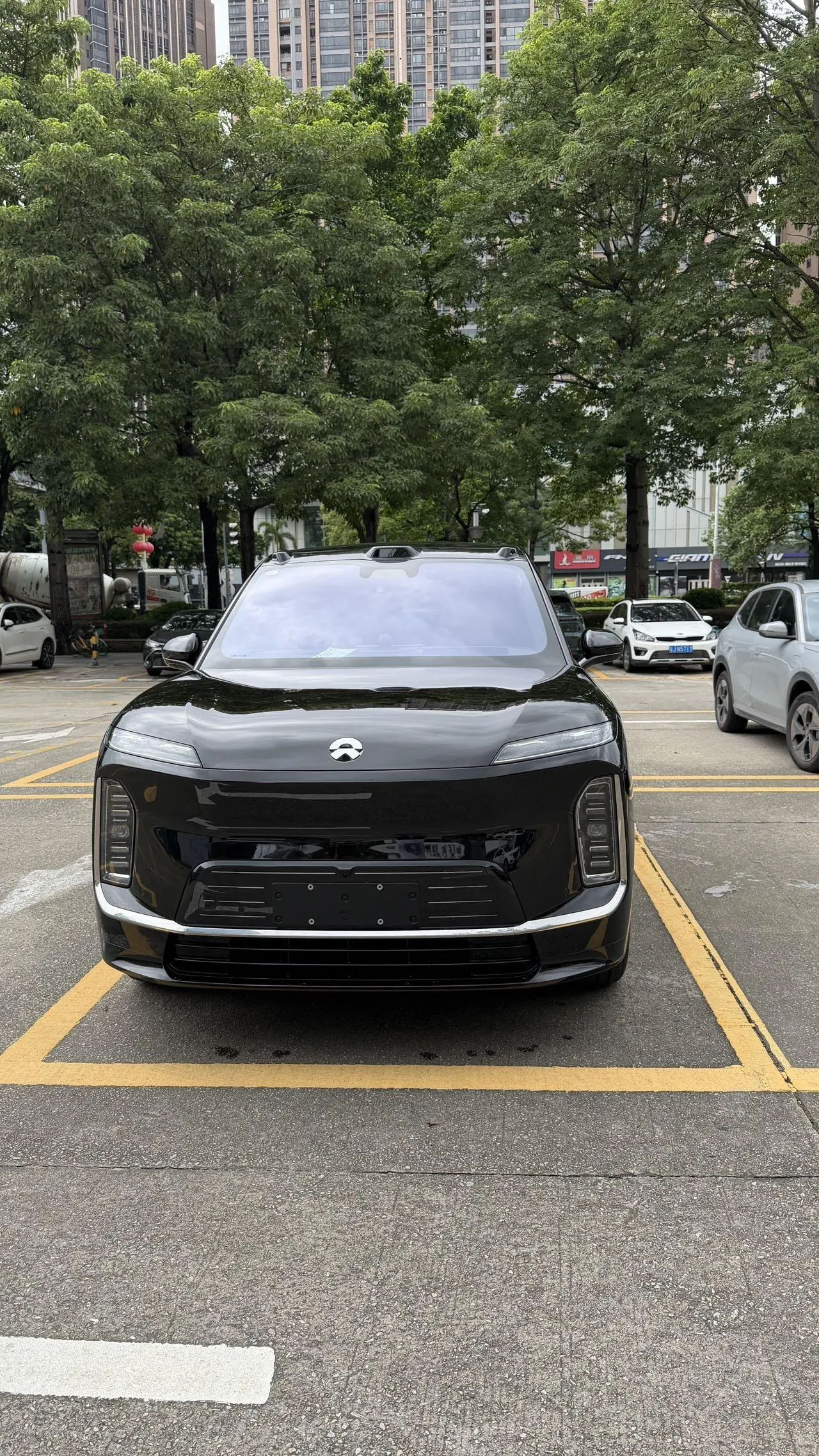 NIO 2026 ES 9 102kWh Executive Island Deluxe Automatic Gear 2