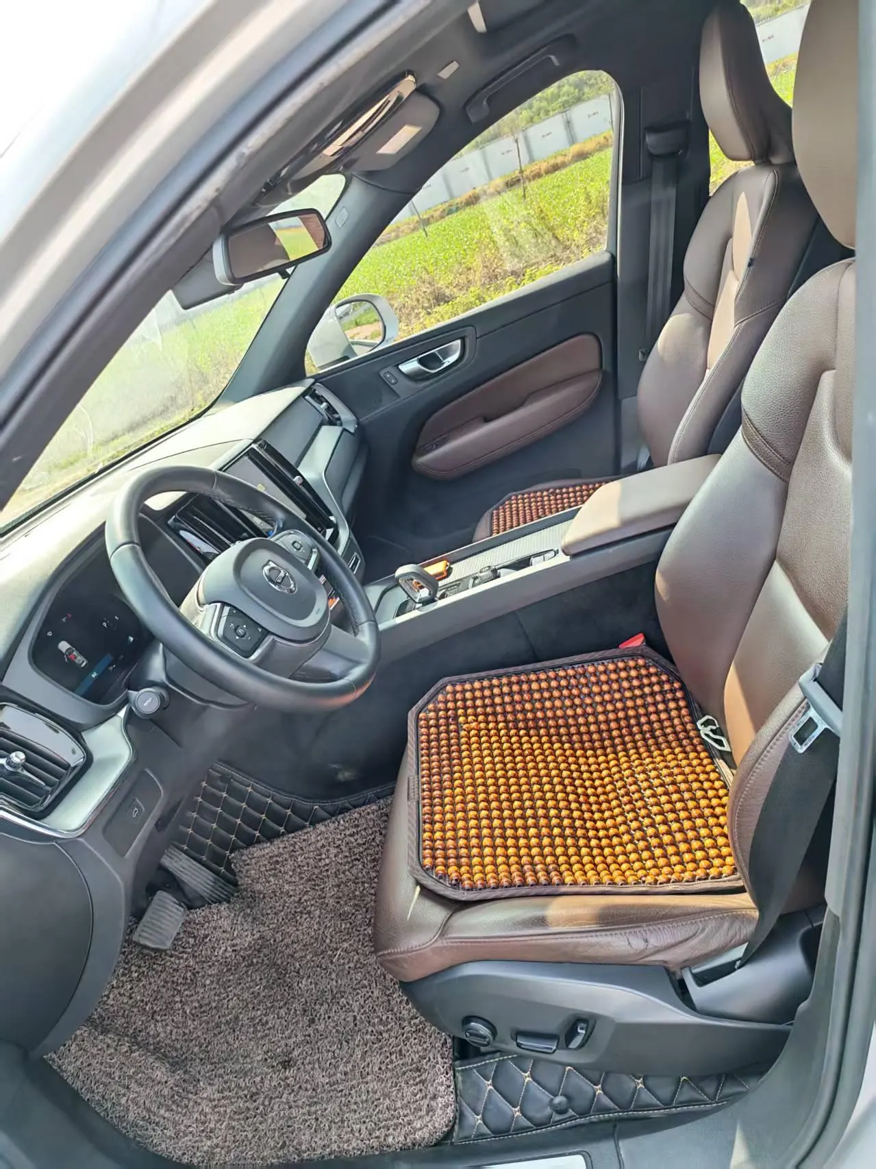 Volvo 2023 XC60 48V 2.0T B5 4-wheel-drive Zhiyi Deluxe Edition Automatic Gear 8