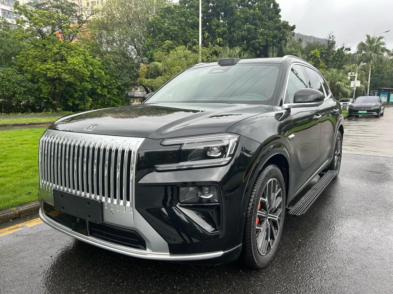Zeekr 2026 Zeekr 8X 2.0T Ultra Edition 70kWh Automatic - View 1