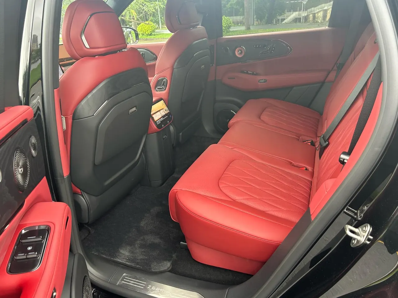 Zeekr 2026 Zeekr 8X 2.0T Ultra Edition 70kWh Automatic 8