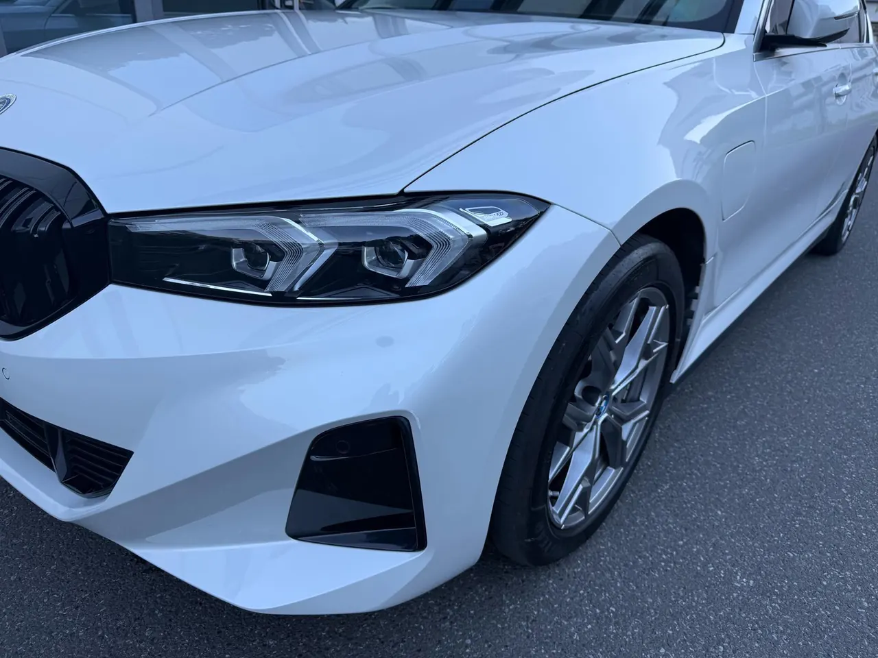 BMW 2024 i3 eDrive 35 L automatic gear 5