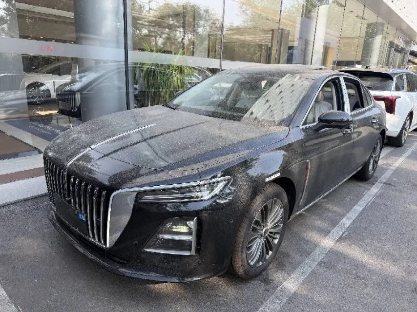 Open image lightbox: HongQi 2026 H5 2.0T Flag Collar Pro Edition Automatic Gear