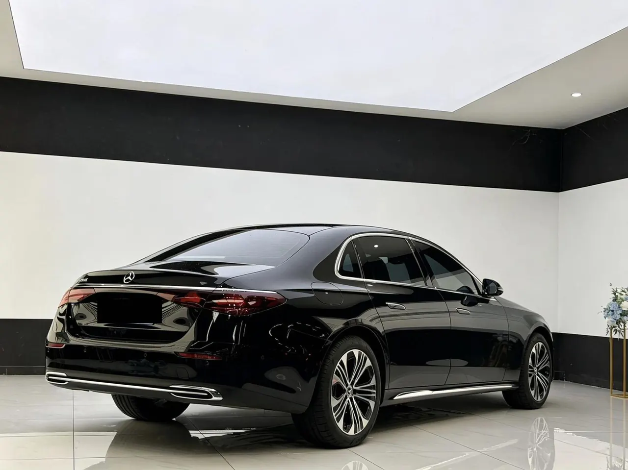 Mercedes Benz E-Class 2026 model E 300 L 48V 2.0T Luxury Edition Automatic 9