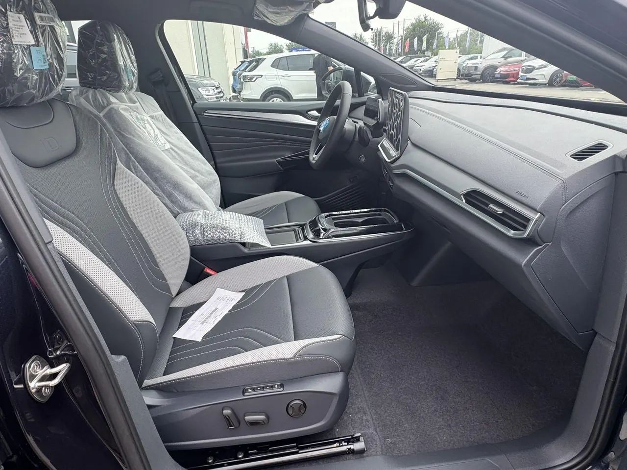 Volkswagen 2026 ID. 4 CROZZ Dark Knight PRO Edition Automatic Transmission 12