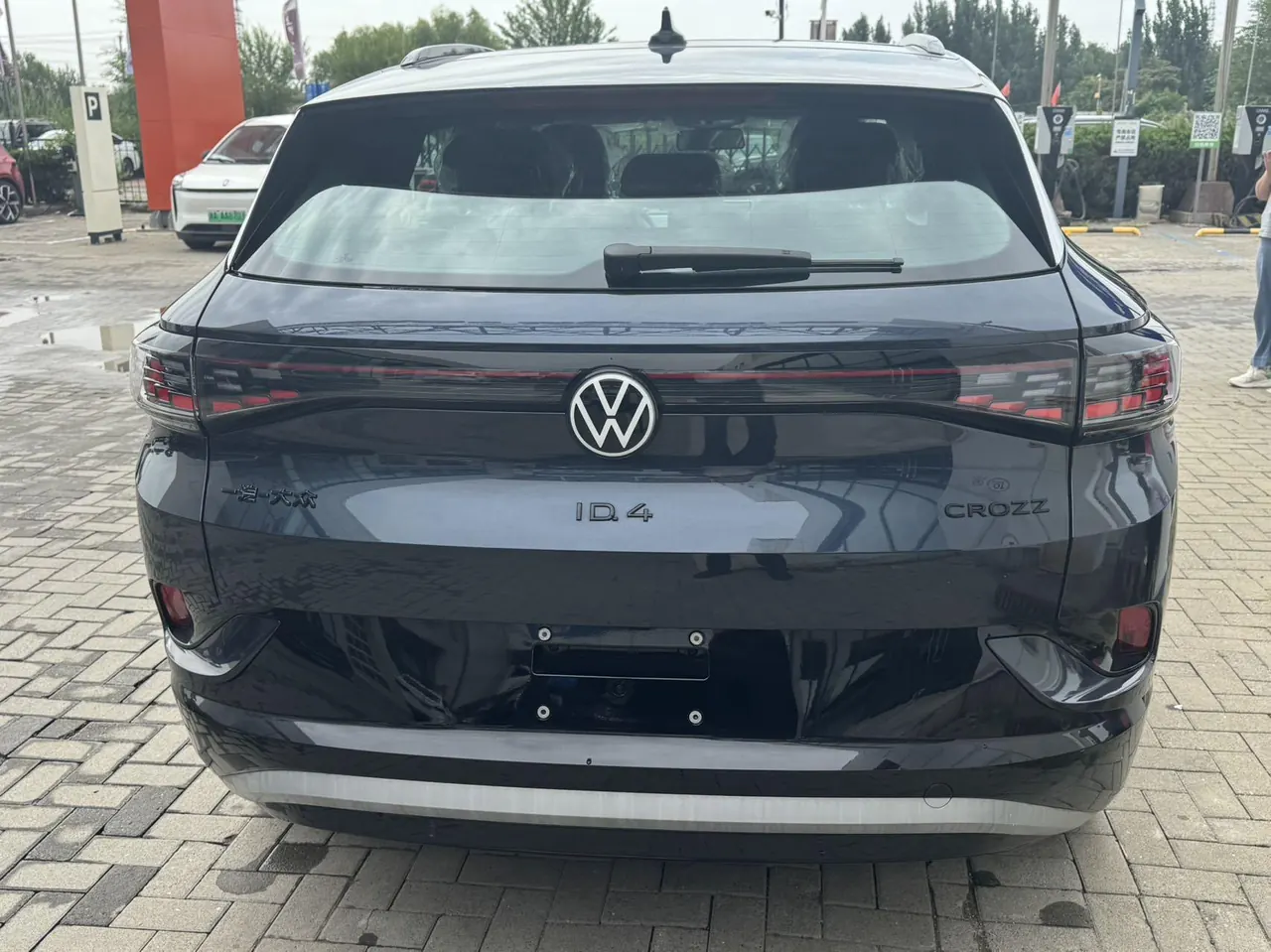 Volkswagen 2026 ID. 4 CROZZ Dark Knight PRO Edition Automatic Transmission 5