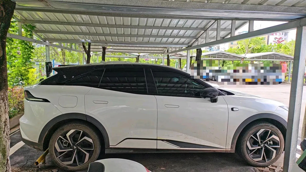 ChangAn Deepal 2024 S 07 215Pro extended range automatic gear 3