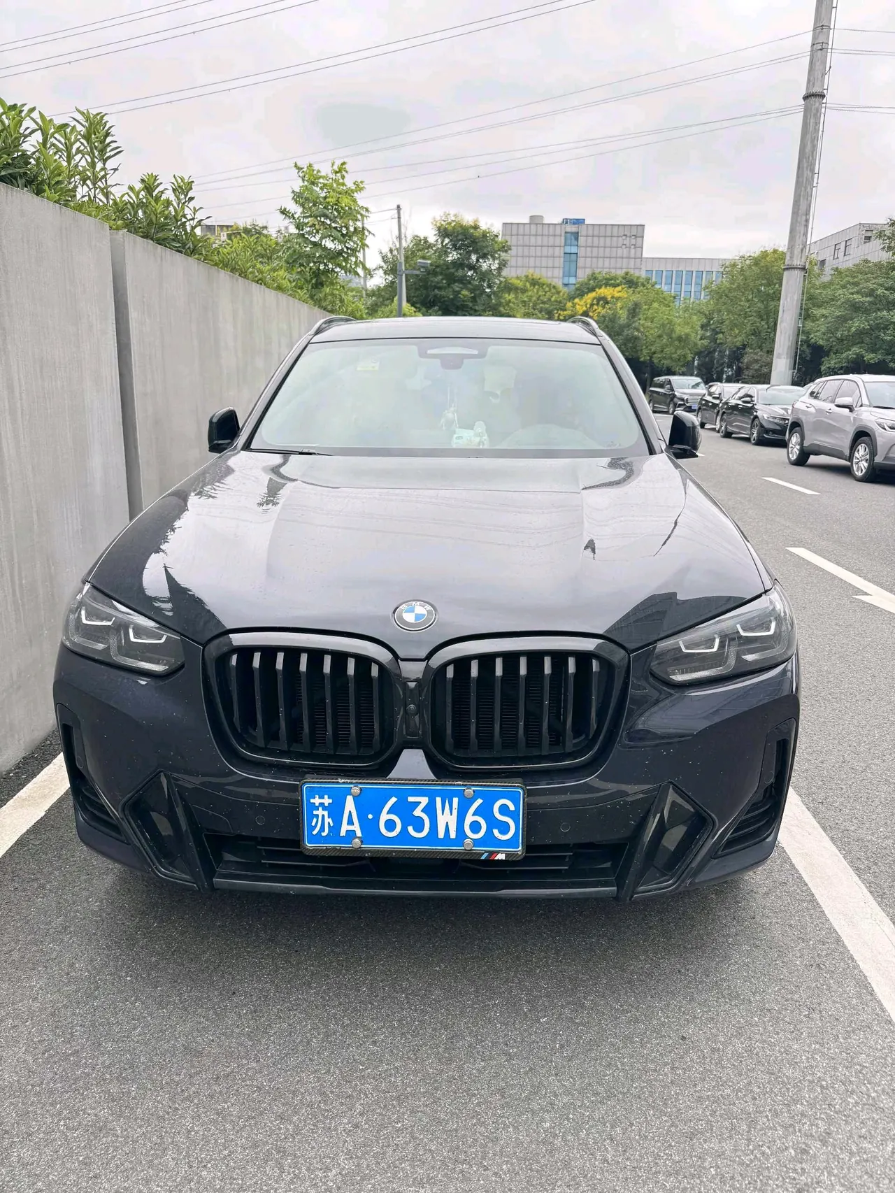 BMW 2023 X3 xDrive30i 2.0T exclusive M obsidian night set automatic gear 3
