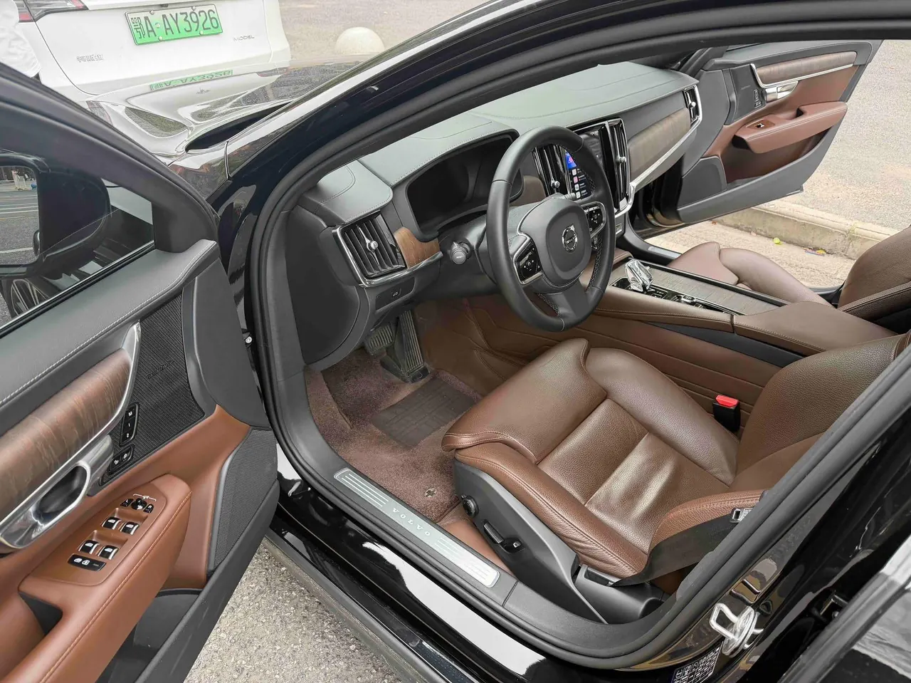 Volvo 2022 S90 48V 2.0T B5 Zhiyuan Deluxe Edition Automatic Gear 4