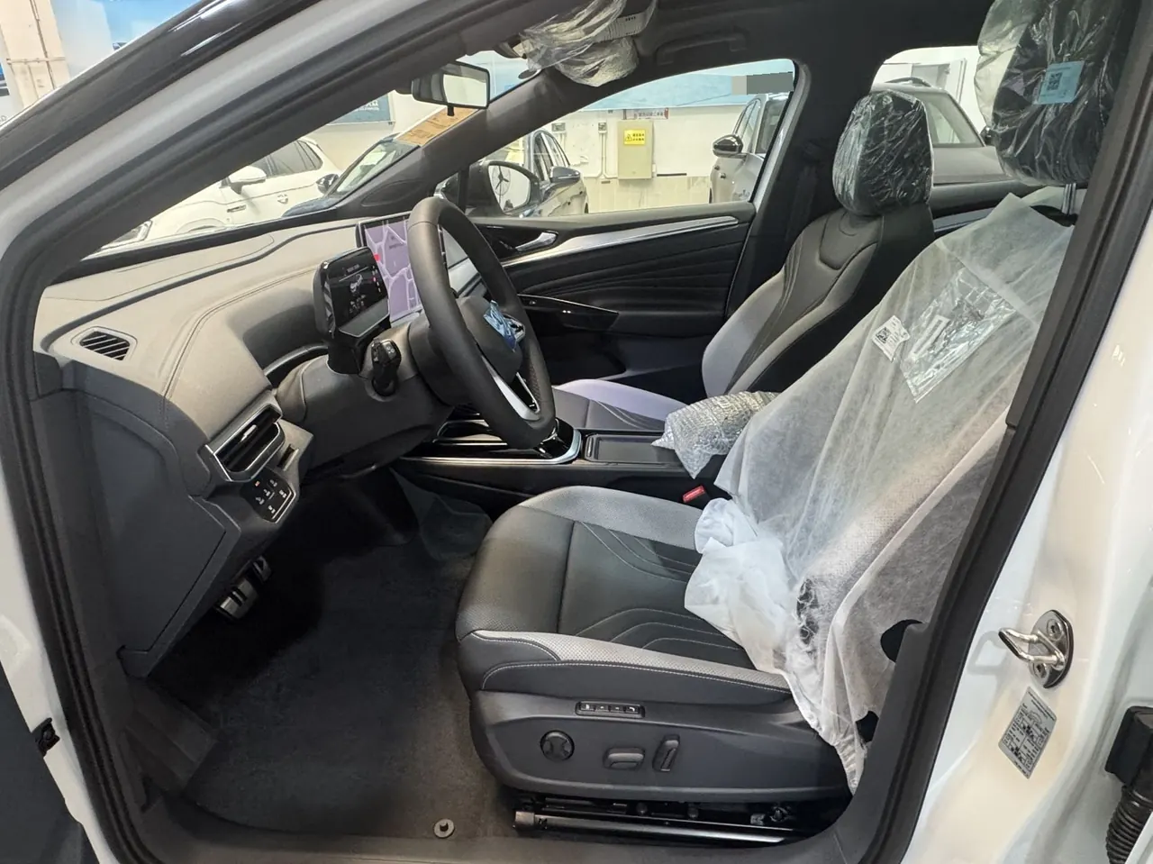 Volkswagen 2026 ID. 4 CROZZ Dark Knight PRO Edition Automatic Transmission 6