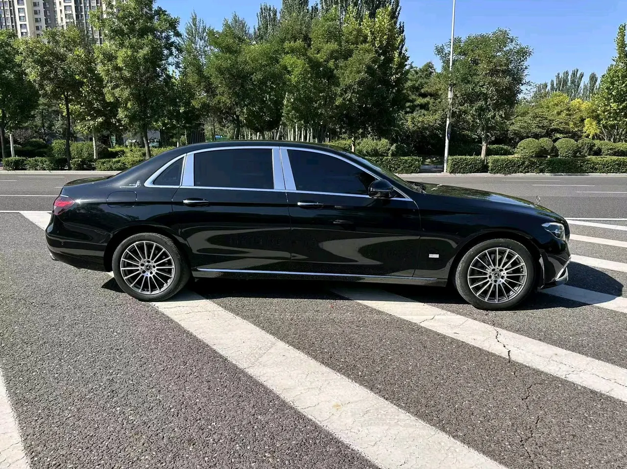 Mercedes Benz E-Class 2023 E 260 L 2.0T Sports Automatic 3