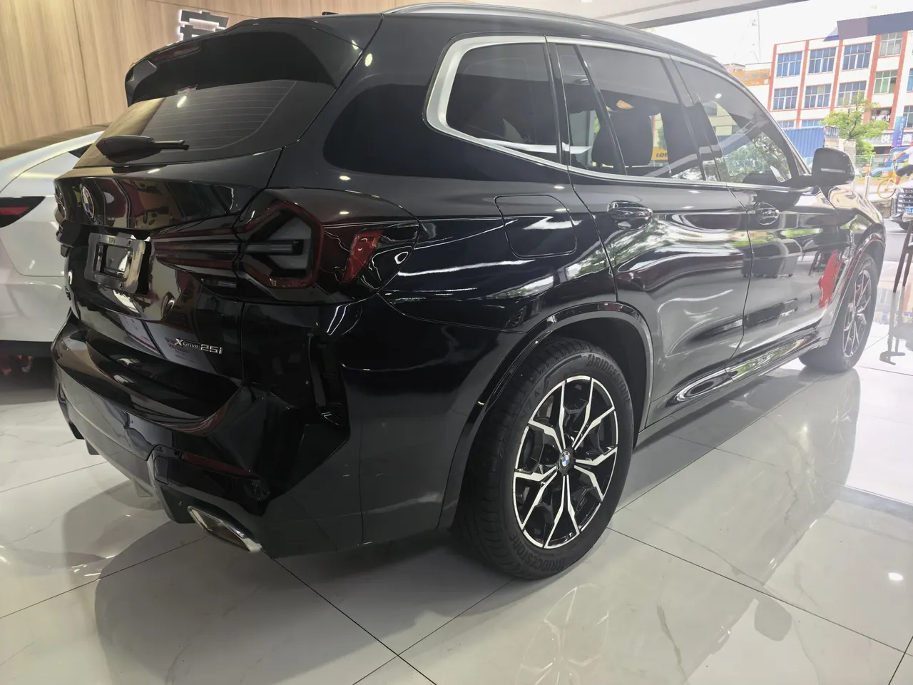 BMW 2022 X3 xDrive25i 2.0T M sports suit (changed) automatic gear 2