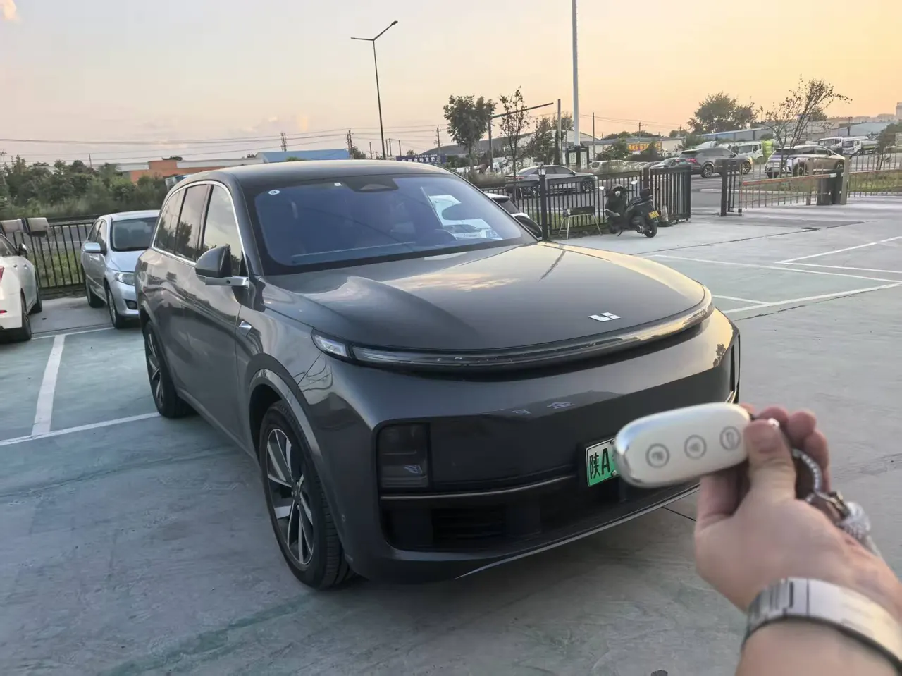 Li 2023 L8 Pro automatic gear 3