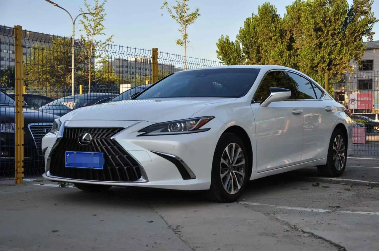Open image lightbox: Lexus ES (Imported) 2023 ES200 2.0 Stepless Premium Edition Automatic Gear