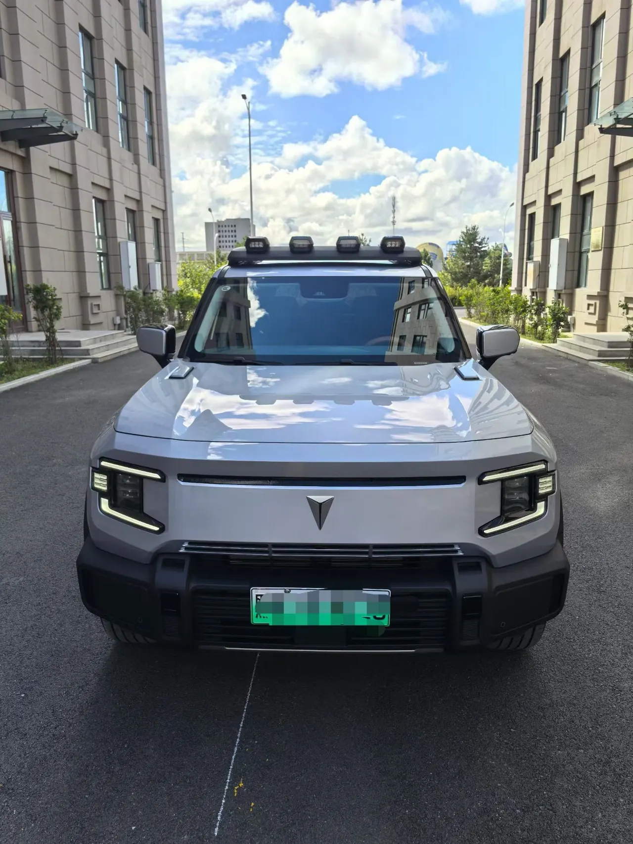 ChangAn Deepal 2024 G318 four-wheel drive air suspension version of automatic gear 3